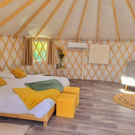 D'emilion De Sens * Gardegan-et-Tourtirac